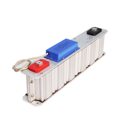 El condensador estupendo embala tamaño del poder más elevado GHT 16V200FL de las fichas técnicas: 417*68*122